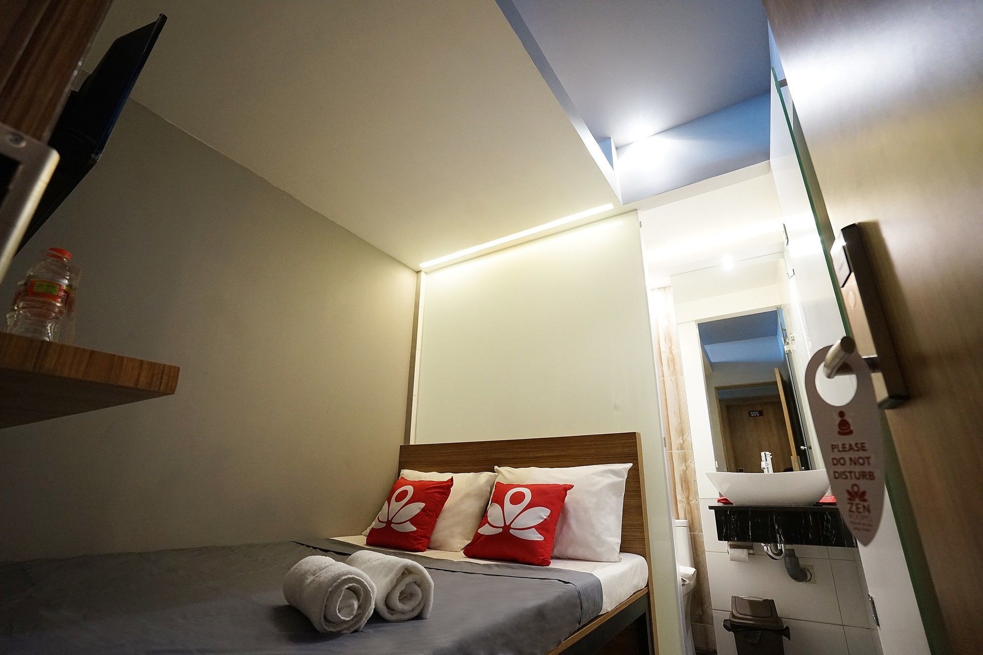 Zen Rooms Basic Kualanamu 棉兰 外观 照片